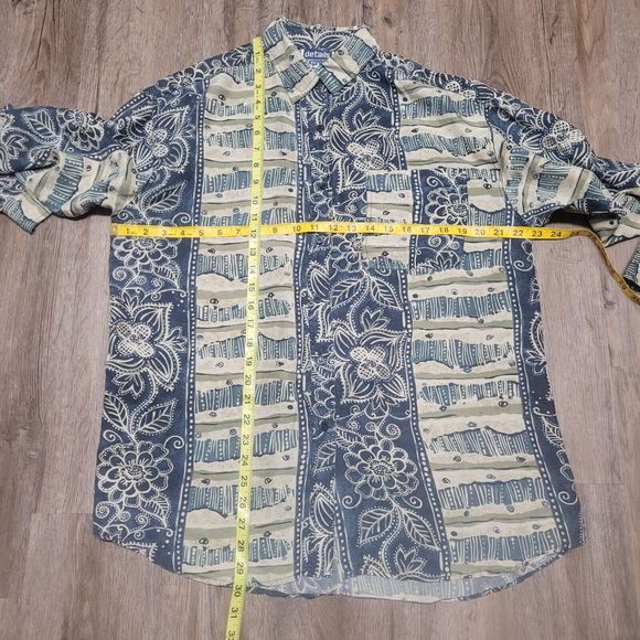 Detail Express 100% Silk Vintage Button Up Shirt Size Medium M. Lightweight - Picture 2 of 9